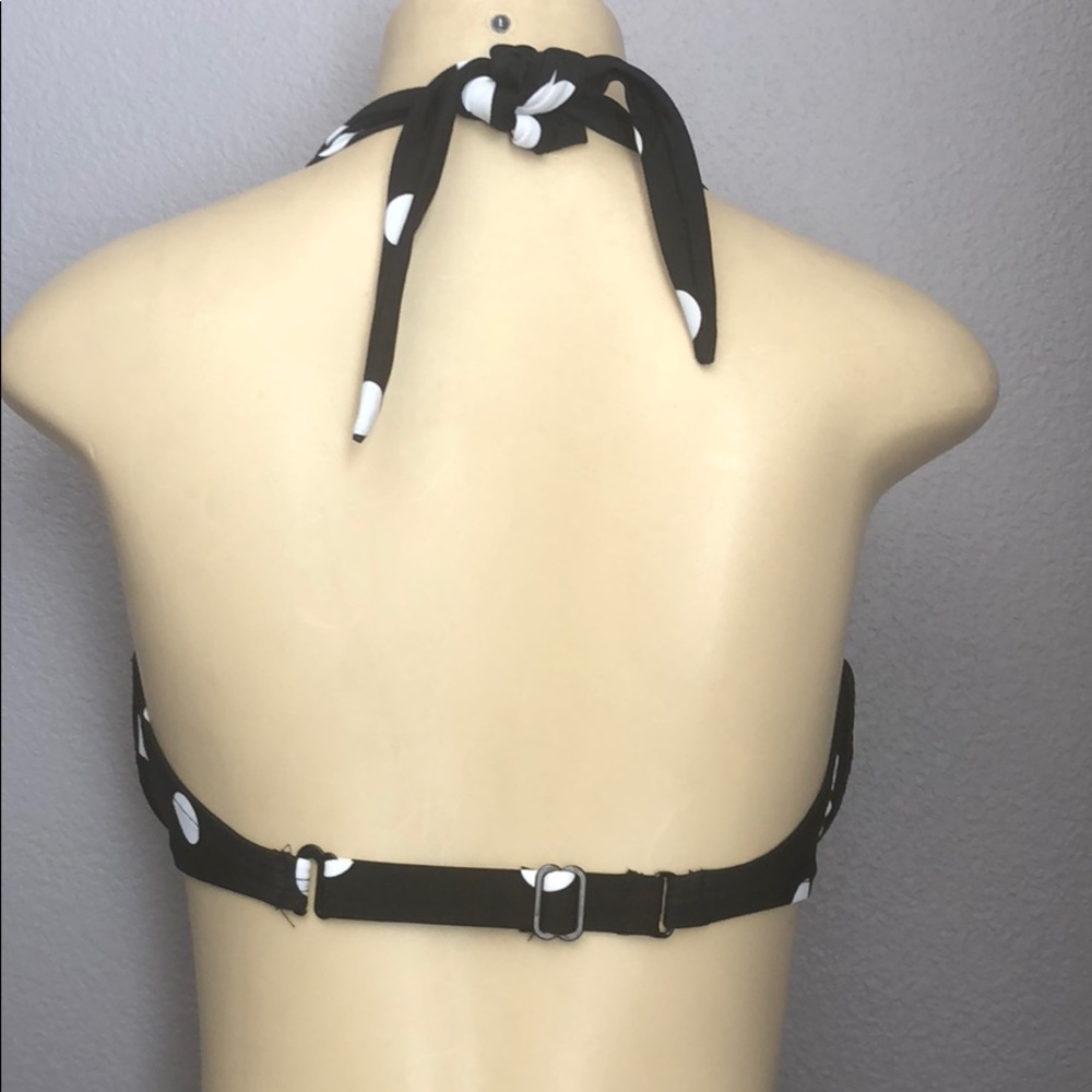 Venus 2 piece bathing suit. Top DD bottom 4 - Picture 5 of 6